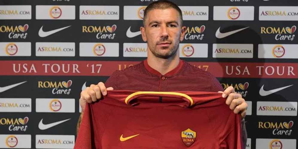 Roma Pulangkan Kolarov Ke Serie A